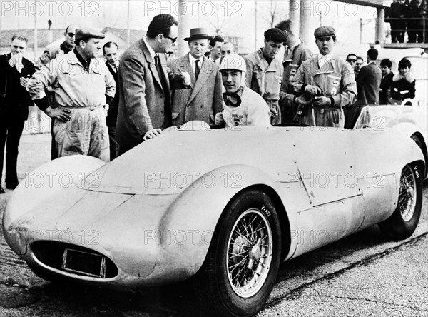 Moss, Stirling *17.09.1929-Autorennfahrer, GB- auf einem Maserati 2890 im Autodrom von Monza, Italien- 1961