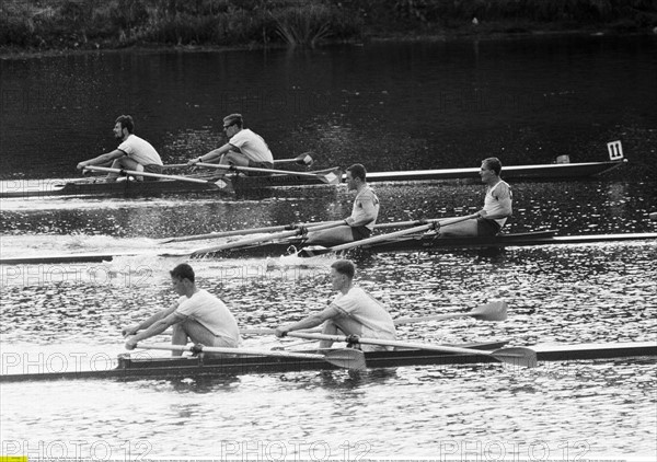 Sechziger Jahre, Sport, Rudern, Internationale Ruderregatta 1966 in Duisburg, Doppelzweier, Maenner, Duisburg-Wedau, Rhein, Ruhrgebiet, Nordrhein-Westfalen