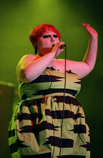 Gossip - Musikgruppe, Punkrock, USA - Saengerin Beth Ditto; Auftritt, Palladium, Koeln - 18.11.2009 
 
<english> Gossip - Band, Punkrock, USA - Singer Beth Ditto performing in Cologne, Germany, Palladium - 18.11.2009 
  </english>