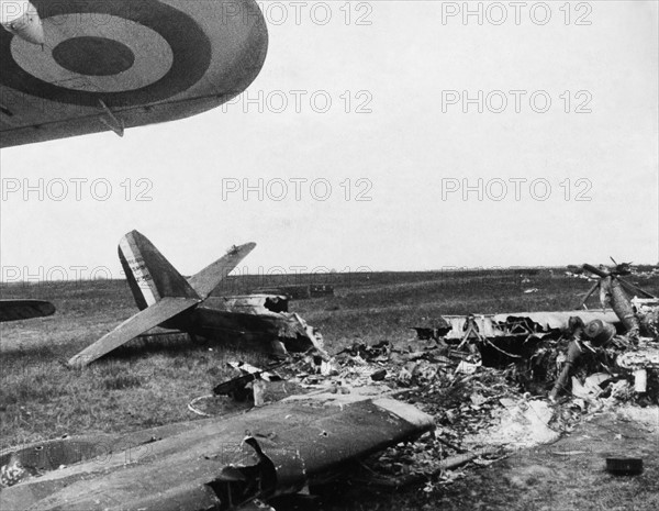 Avions de combat écrasés dans un champ en France