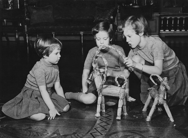 Margrethe II du Danemark et ses soeurs Anne et Bénédicte