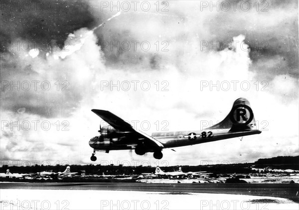 B-29 Enola Gay