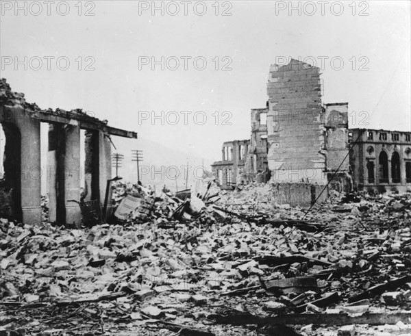 La ville de Guernica en ruines, 1937