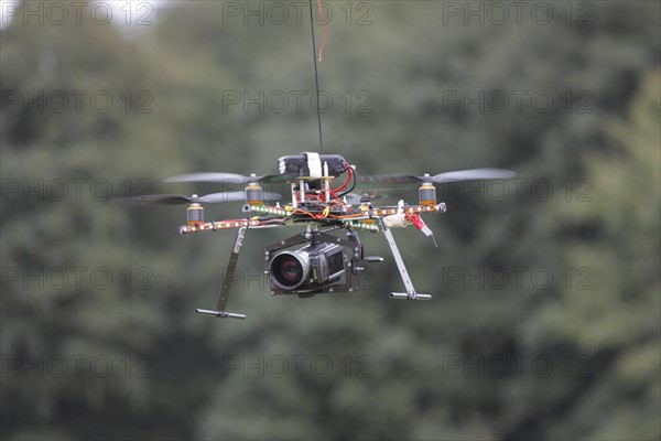 Germany - Brandenburg - Finowfurt: Motodrone e.V. at Finowfurt Airfield, workshops, discussions and lectures on drone construction. A cooperation between three German universities and the Chaos Computer Club (CCC) - 20 September 2008 - 20 September 2008 For editorial use only  Germany - Brandenburg - Finowfurt: Motodrone e.V. at Finowfurt airfield, workshops and lessons on building drones. A cooperation between three German universities and the Chaos Computer Club (CCC) – 20 September 2008 – 20 September 2008