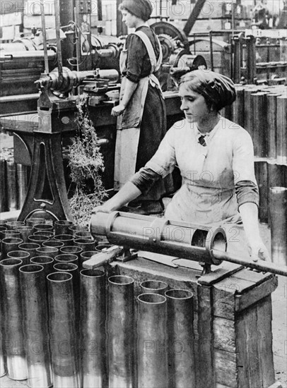 Ouvrières d'une usine d'armement allemande