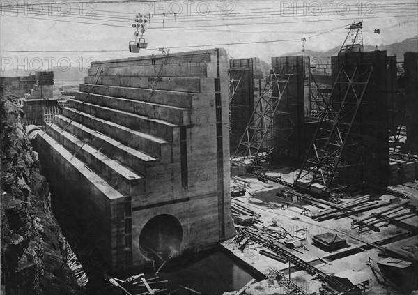 Construction du Canal de Panama