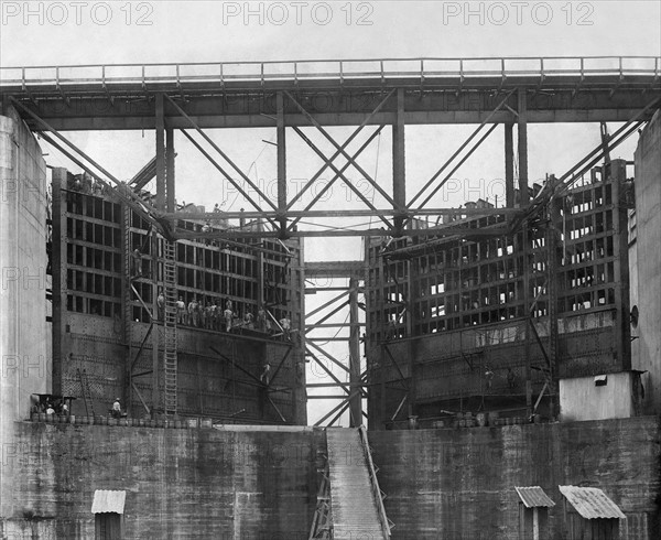 Construction du Canal de Panama