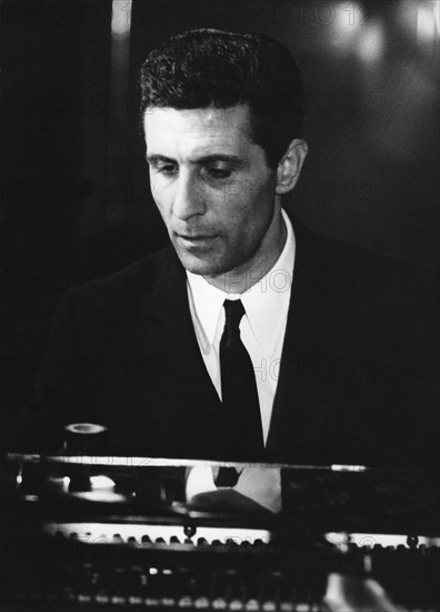 Gilbert Bécaud