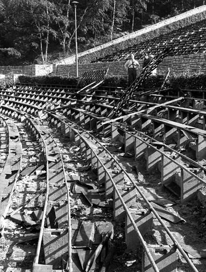 Dégâts après un concert des Rolling Stones à Berlin, 1965