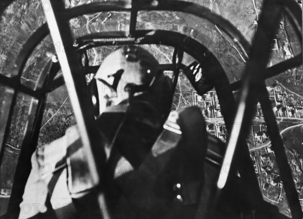 Luftwaffe dive bomber during an attack, 1938