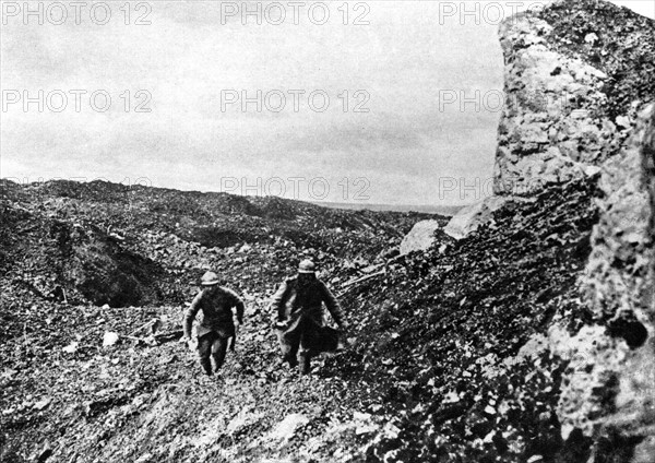 Soldats français réoccupant le Fort de Vaux