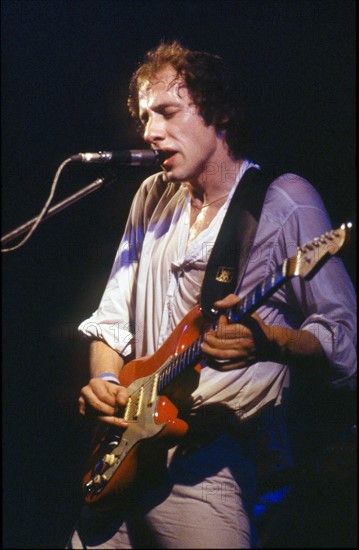 Mark Knopfler on stage