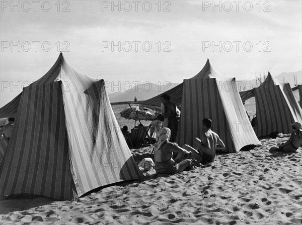 Sur la plage à Antibes, 1938