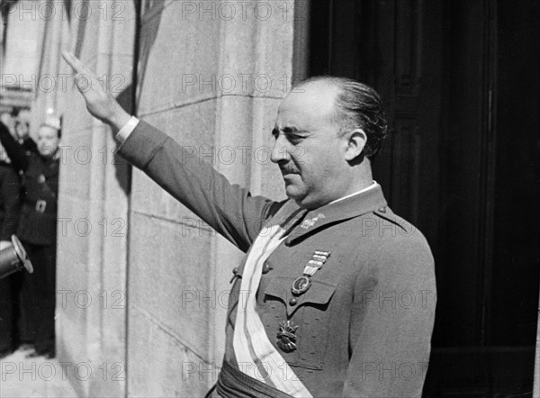 Portrait du général Francisco Franco en 1936