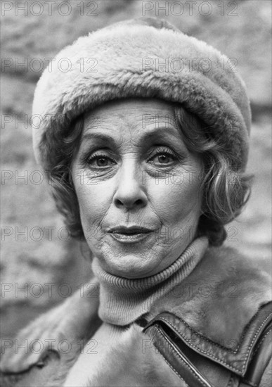 Danielle Darrieux, 1986