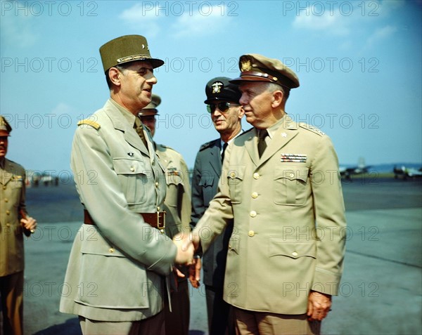 Les généraux Charles de Gaulle et George Marshall, 1945