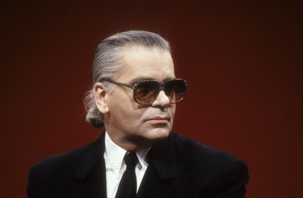 Karl Lagerfeld, 1990