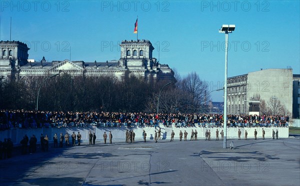 Chute du mur de Berlin, 1989