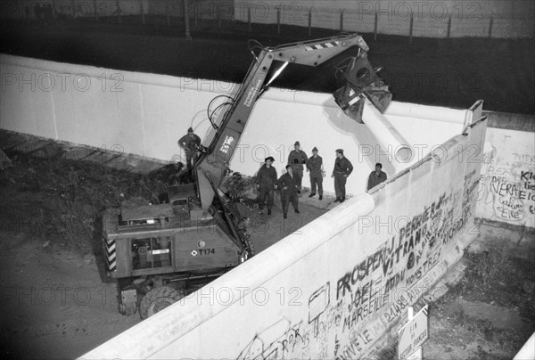 Chute du mur de Berlin, 1989