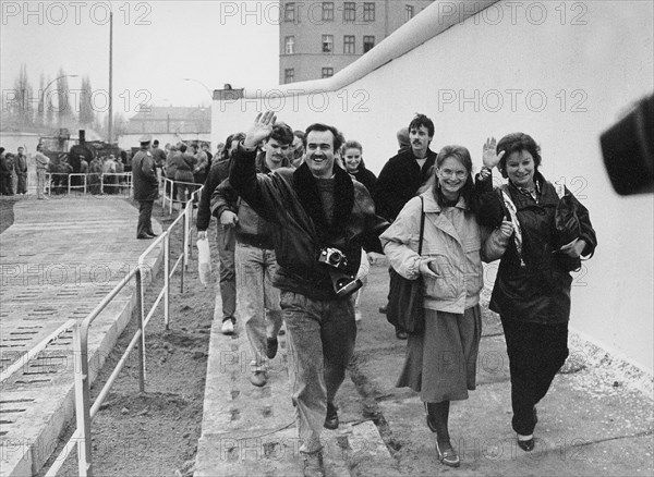 Chute du mur de Berlin, 1989