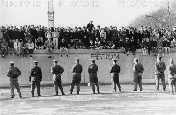 Chute du mur de Berlin, 1989