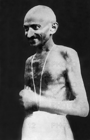 Gandhi, 1930