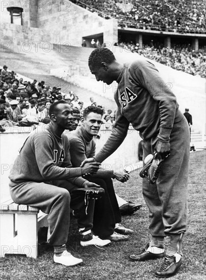 Jesse Owens, 1936