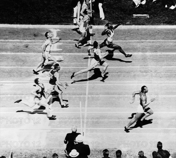 Jesse Owens, 1936