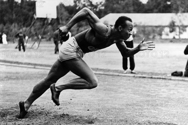 Jesse Owens, 1936