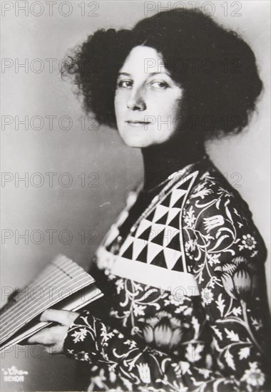 Emilie Floege, about 1910.