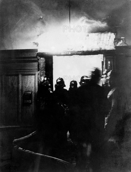 Incendie du Reichstag, 1933