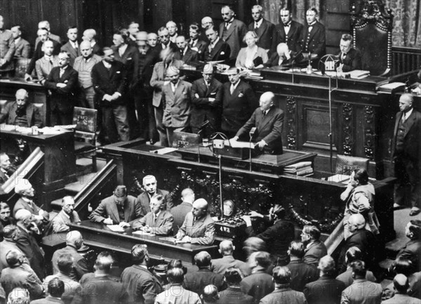 5e conférence du Reichstag, 1930-1932