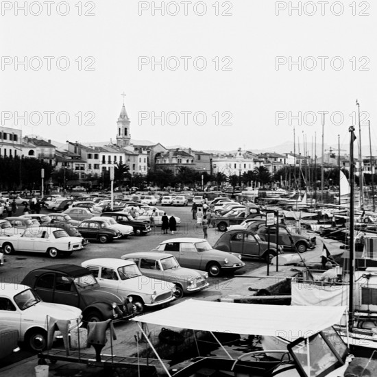 France; Saint-Tropez: harbour and car park