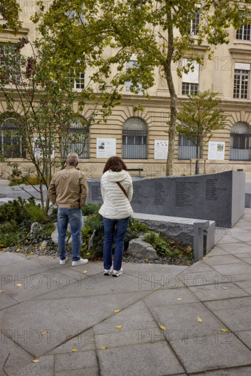 Jardin du 13 Novembre 2015 à Paris