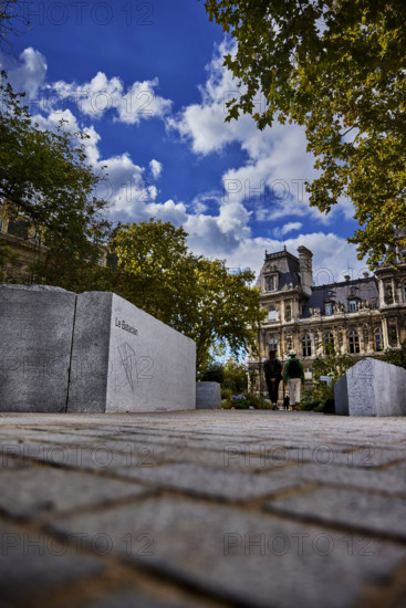 Jardin du 13 Novembre 2015 à Paris