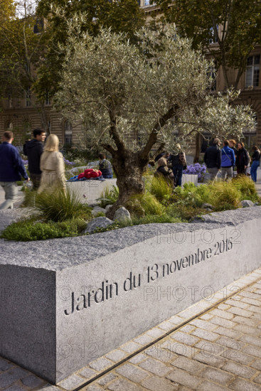 Jardin du 13 Novembre 2015 à Paris