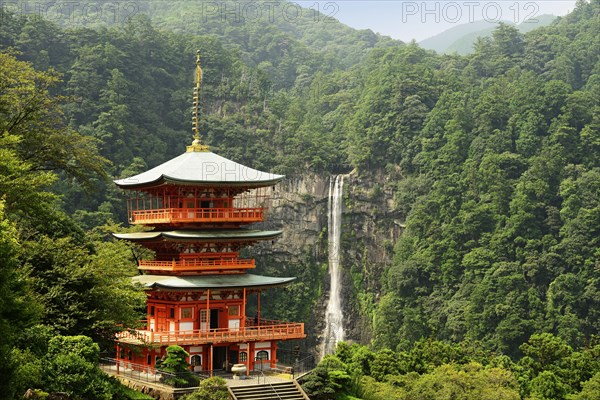 Kumano Nachi Waterfalls with Nachi-san Seiganto-ji Temple