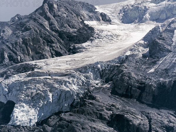 Glacier tongue