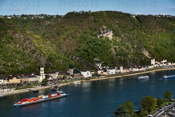 View of St. Goarshausen and castle Burg Katz