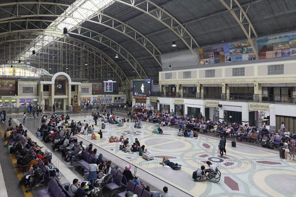 Waiting passengers in the historic station concourse from 1916