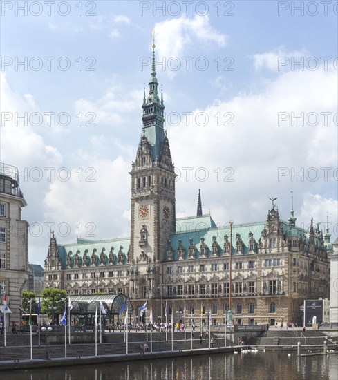 Hamburg City Hall and Binnenalster