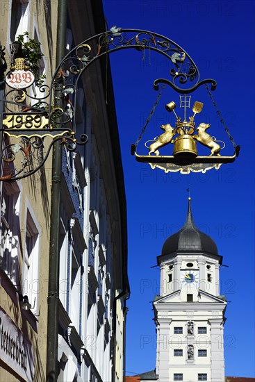 Hanging shop sign Wolferstetter-Brau