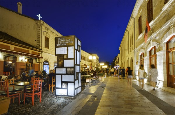 Pedestrian zone with column of the Marubi Museum