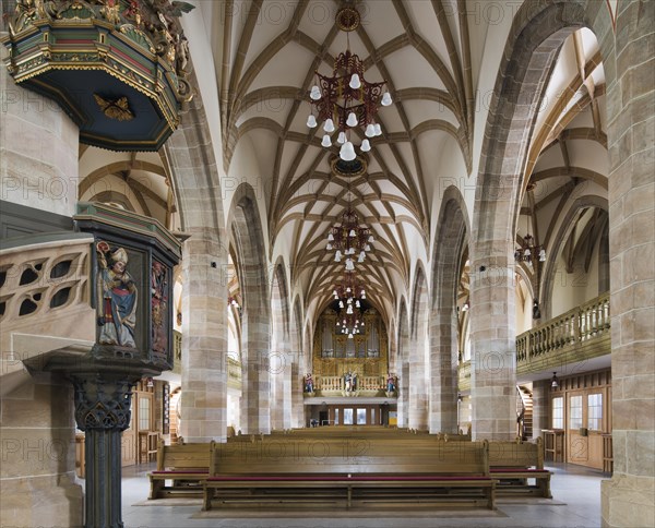 View from the choir in the nave with pulpit