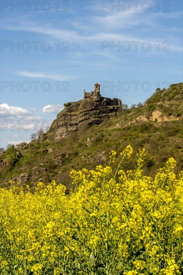 Saint-Ilpize castle