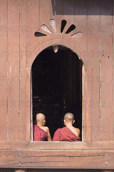 Young novice monks at Shwe Yaunghwe Kyaung monastery