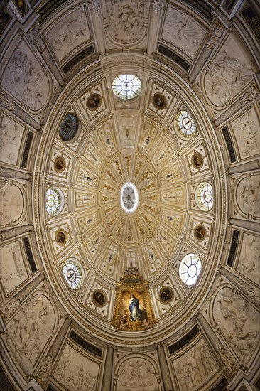 Dome in the chapter house with the picture The Immaculate Conception