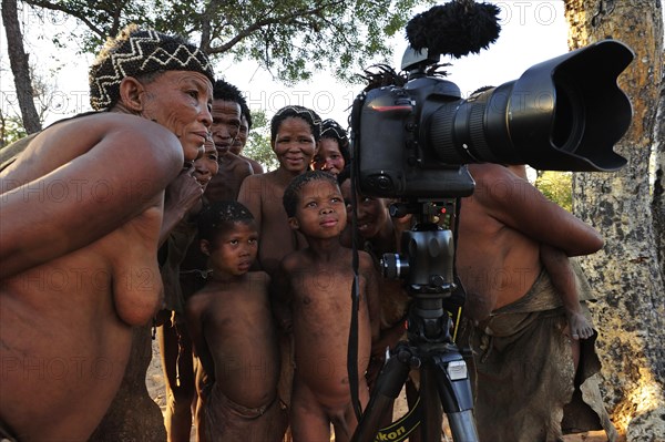 Group of San people