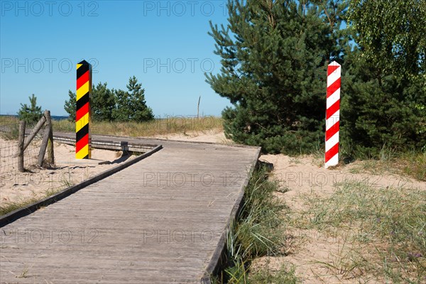 Boardwalk on the former death strip