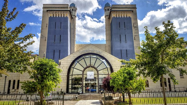 Centre Thermal des Domes building